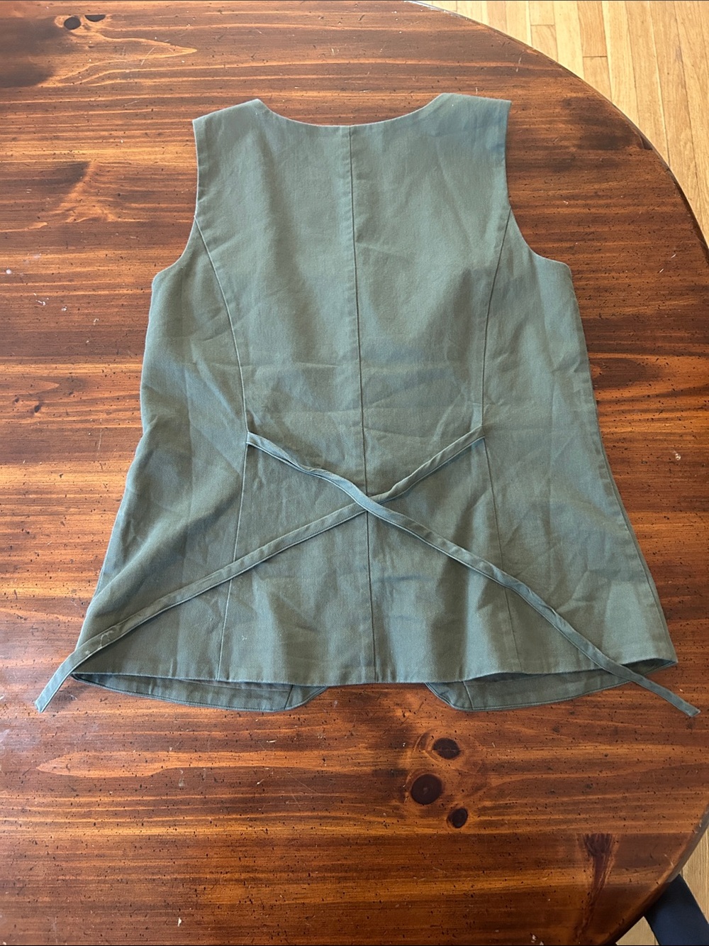 LOFT Olive Scoop Neck Button-Front Tank - Picture 4 of 6